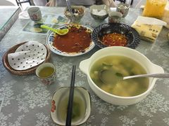 -天天向上素食餐厅(五台山店)