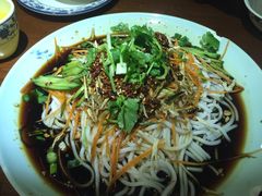 鸡丝凉米线-宣威山野人家·云南菜·菌火锅(金碧店)
