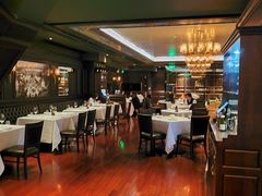 大堂-Wolfgang’s Steakhouse 沃夫冈牛排馆(上海白玉兰广场店)