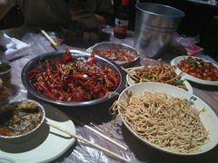 -巴厘龙虾·榜首油焖大虾(音乐学院·沿江酒馆店)