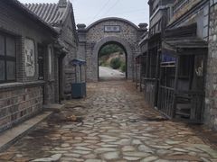 -清风小镇闯关东影视基地