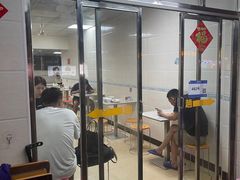 大堂-三和美食(西华路店)