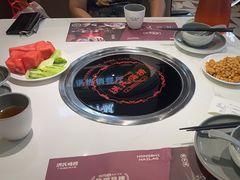 -洪氏嗨捞·广东猪肚鸡·椰子鸡火锅(西咸万象城店)