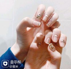 -Pink You美甲洗眉纹绣定制中心