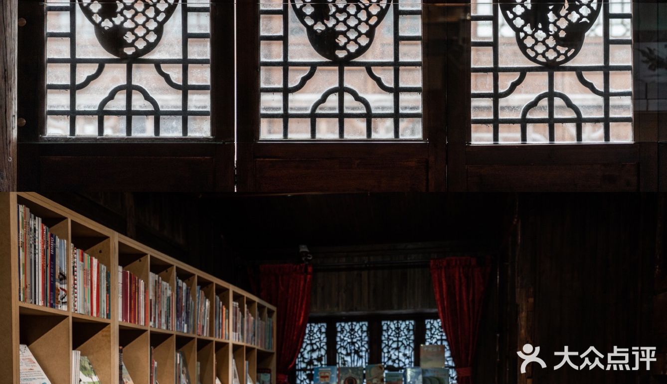 南京最美古风书店｜隐老门东古宅的藏书阁