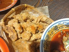 阿婆酥肉-爆炸头阿姨小四川正宗川味小吃(无任何分店)