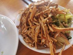 -十一街苍蝇馆子转经消江湖菜(九眼桥十一街店)
