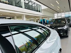 -上海宝信宝马4S店