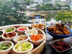 -包整·丝娃娃(一览甲秀楼风景店)