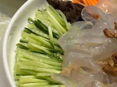 五彩拉皮-日月昇渔家菜·海肠捞饭·大连海鲜(星海公园店)