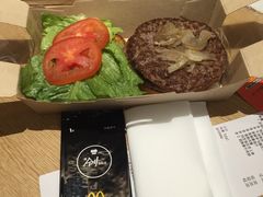 -麦当劳(新王府井店)