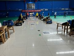 -中地华冠羽毛球俱乐部