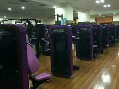 -格易美游泳馆健身房(新昆仑店)