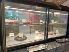 面包甜点陈列柜-厦门艾美酒店·新食谱西餐厅