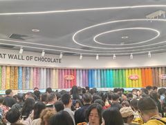 -m豆巧克力世界(上海世茂广场店)