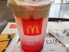 草莓麦炫酷-麦当劳(红旗路店)