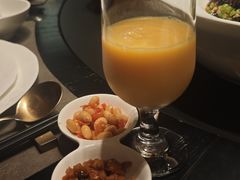 -忆江南·临江鱼馆