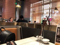 大堂-牛人日志·鲜牛肉骨汤火锅(万科里瑧店)