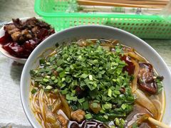 -越洋肖氏老米线(杨家坪店)