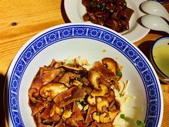 -沪西老弄堂面馆(定西路店)