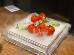 番茄脆菇沙拉-小大董·烤鸭(王府井apm店)