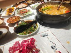 -贵府酸汤牛肉火锅·贵州老字号(飞山街店)