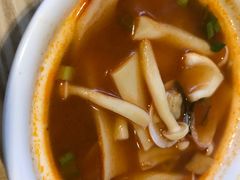 冬阴功海鲜汤-渔太泰漓江小馆·广西融合菜(西街店)