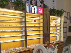 -优医视平价眼镜蔡司依视路折扣工厂店(十里堡店)