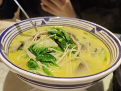 -眷江南之小蓝鲸(王府大街店)