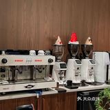 ❗️在社区里发现一间充满圣诞气息的咖啡店☕️
