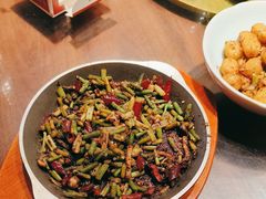 -川流不息·地道川菜·小龙虾(松东路店)