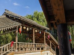 -雪山彩虹谷景区