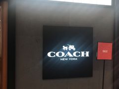 -COACH蔻驰(德基广场店)