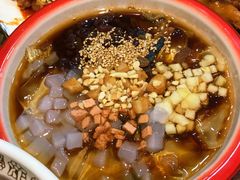 -爆炸头阿姨小四川正宗川味小吃(无任何分店)