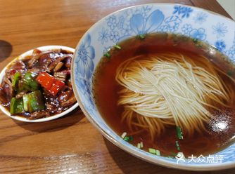 #上海味道  五月中下旬，上海撩起夏日一角