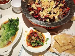 -小鱼小牛·鱼牛干锅·脆鱼火锅(世欧广场店)