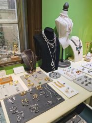 点击看大图 -HeyJewel全球独立设计师原创首饰集合店