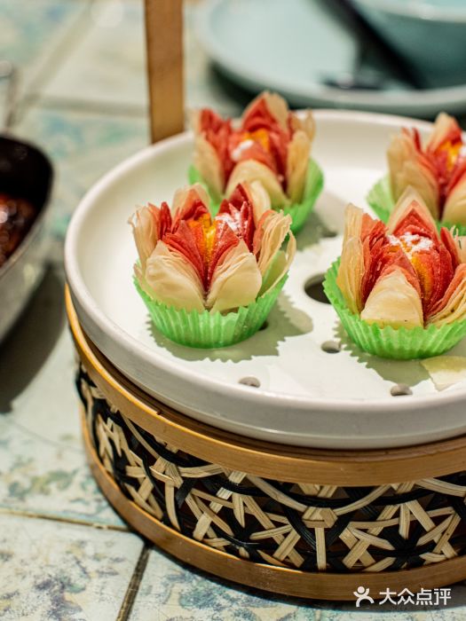 弄堂里(龙井路店)-舌尖上的荷花酥-菜-舌尖上的荷花酥图片-杭州美食