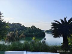 -华凌山庄·隐湖栖