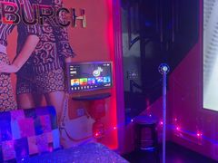 -UK派对KTV(日月广场店)