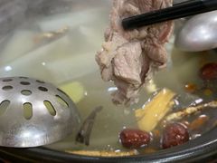 鲜牛肉-濠轩阁特色生蚝火锅(水湾路店)