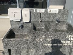-胖东来生活广场(健康路店)