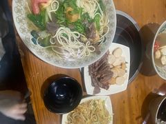 -牛小隆牛肉面馆(四牌楼店)