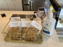 -Fridi Patisserie Cafe