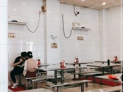 大堂-易记皮肚面(明瓦廊店)