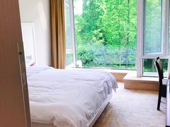 -上海怡沁园度假酒店
