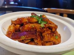 鱼香脆皮茄子煲-八斗鸡·湘土菜(国贸店)