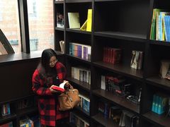 -钟书阁(松江泰晤士小镇店)