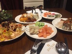-嘉年华大酒店琴湾-自助餐厅