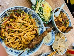 老北京炸酱面-门框胡同百年卤煮(新街口店)